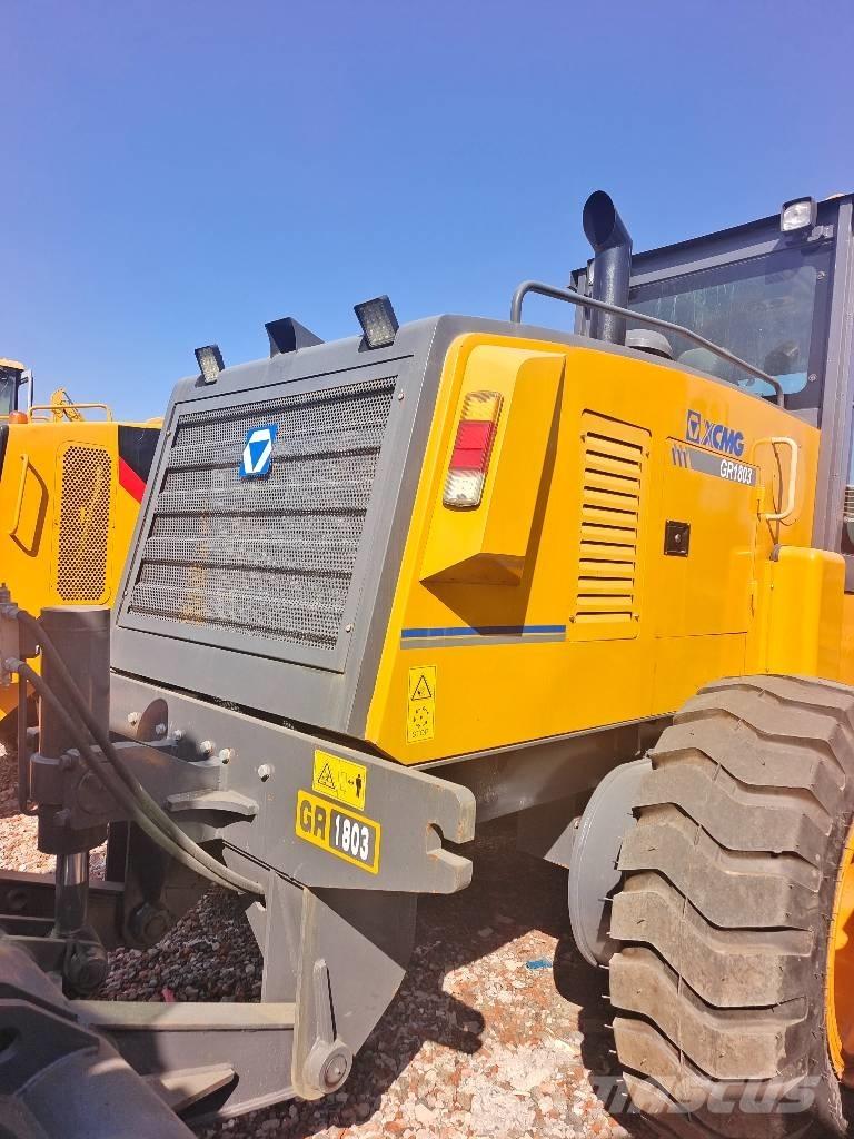 XCMG GR1803 معدات تمهيد الطرق