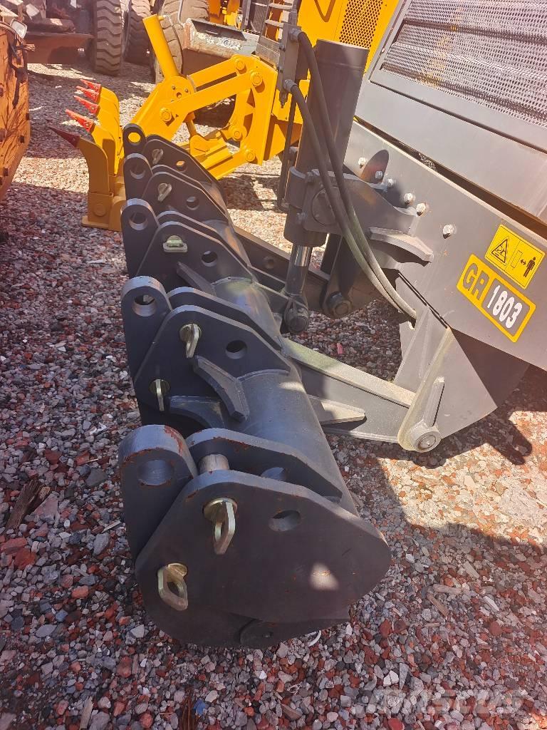 XCMG GR1803 معدات تمهيد الطرق