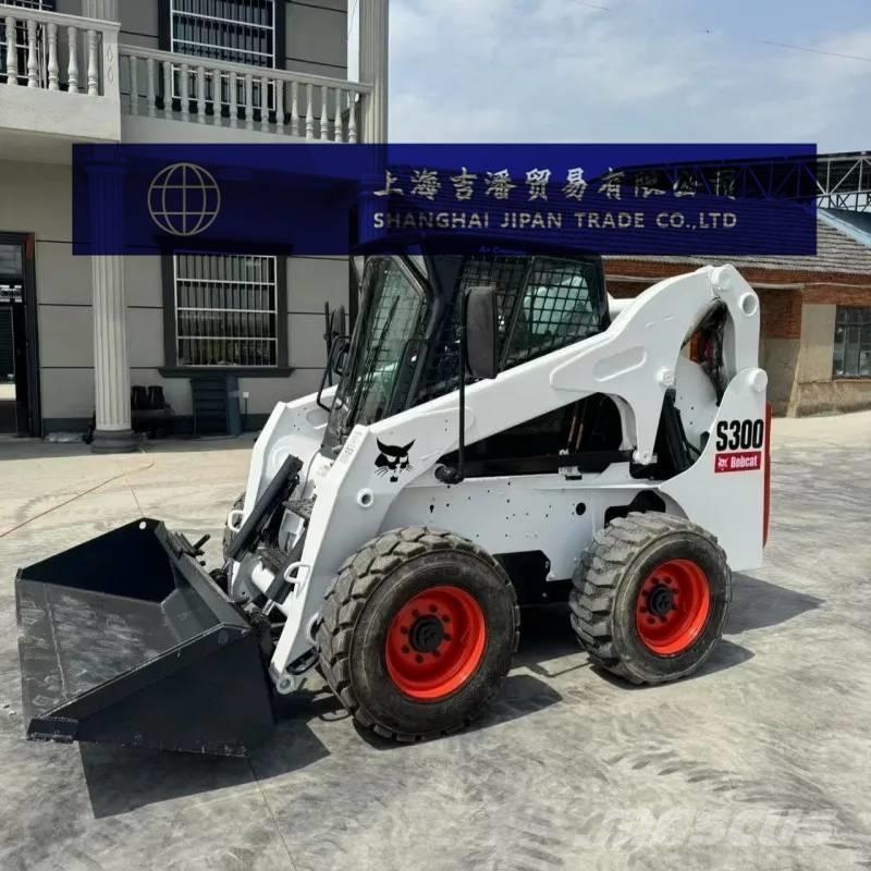 Bobcat S 300 لوادر انزلاقية التوجيه