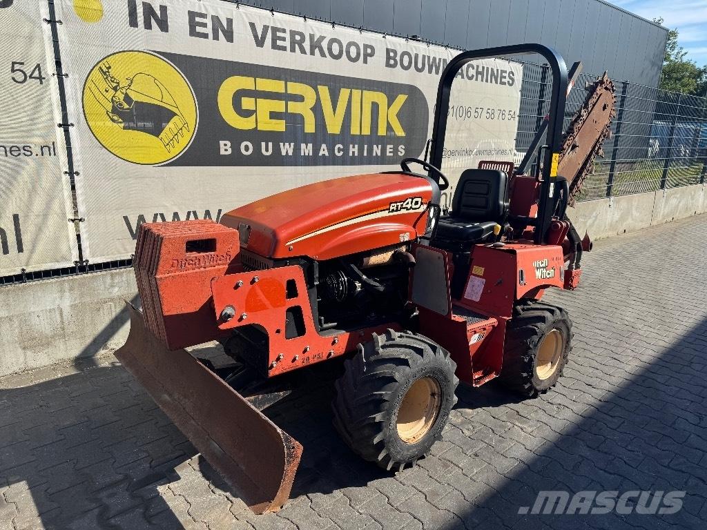 Ditch Witch RT 40 ماكينات حفر خنادق