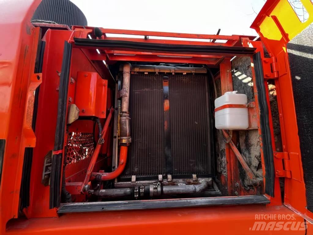 Doosan DH225-7 حفارات وسط 7 طن - 12 طن