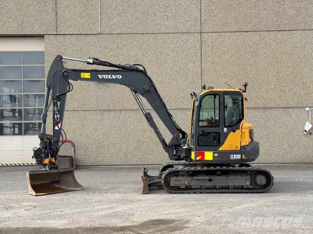 Volvo ECR 88 D حفارات وسط 7 طن - 12 طن