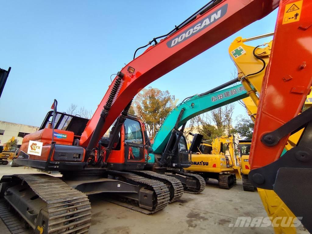 Doosan DX 225 LC حفارات زحافة