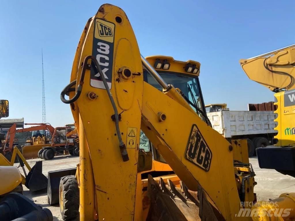 JCB 3 CX لوادر ذات جرافات عكسية