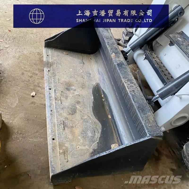 Bobcat s 160 لوادر انزلاقية التوجيه