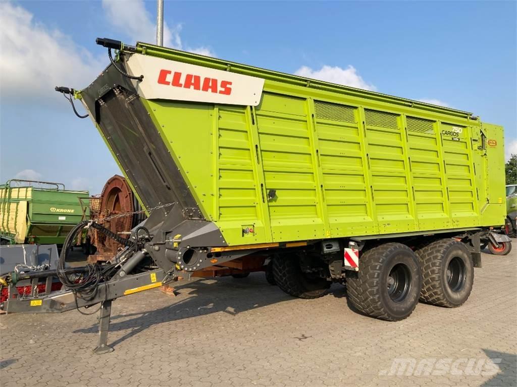 CLAAS Cargos 750 معدات التعامل مع المواد ووضعها