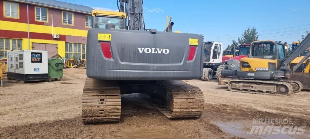 Volvo EC 210 C N L حفارات زحافة