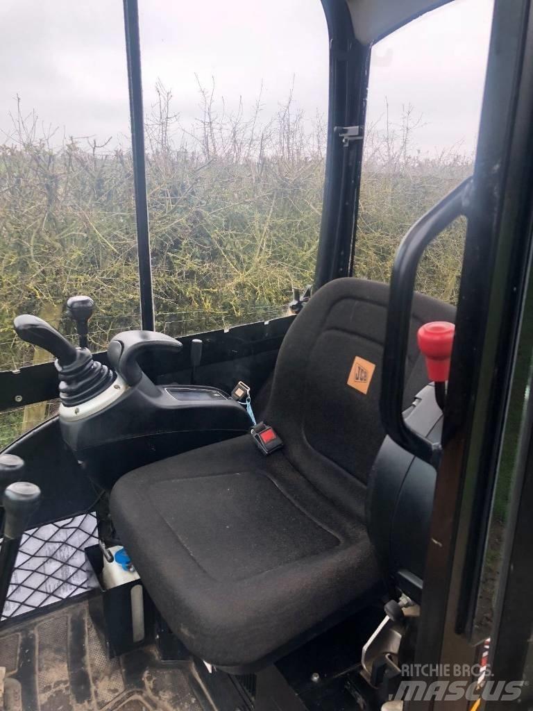JCB 8026 CTS حفارات صغيرة أقل من 7 طن (حفارات صغيرة)