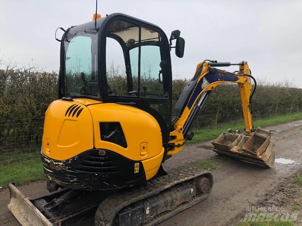 JCB 8026 CTS حفارات صغيرة أقل من 7 طن (حفارات صغيرة)