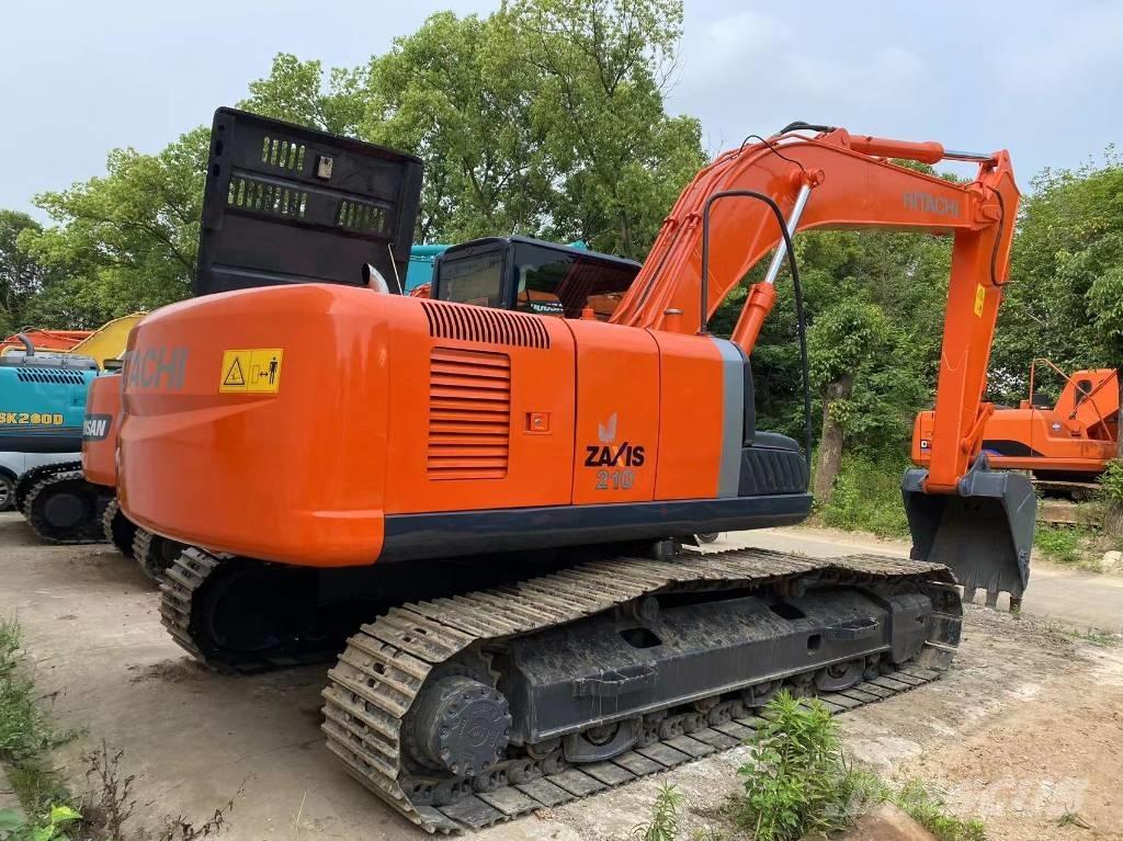 Hitachi ZX 210 حفارات زحافة