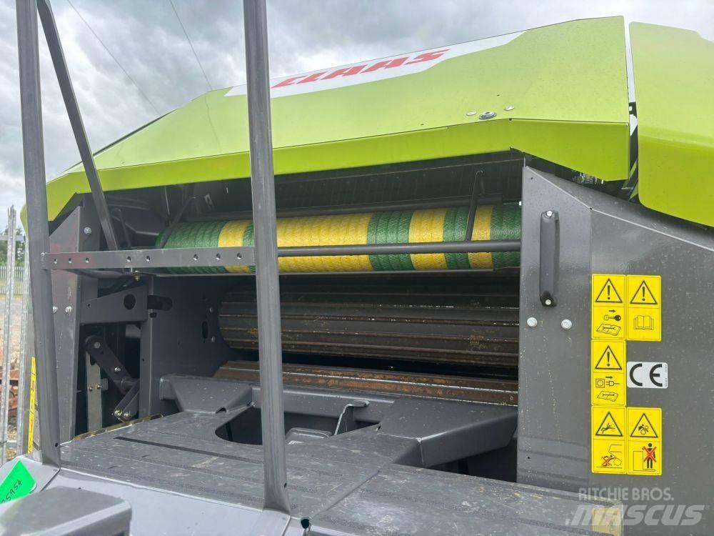CLAAS Rollant 520 RC محزمات مستديرة