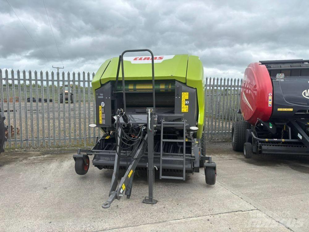 CLAAS Rollant 520 RC محزمات مستديرة