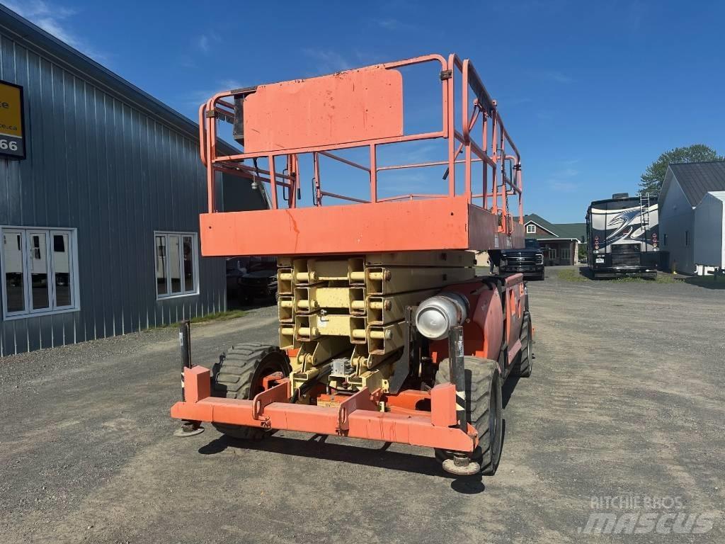 JLG 4394 RT رافعات مقصية الشكل