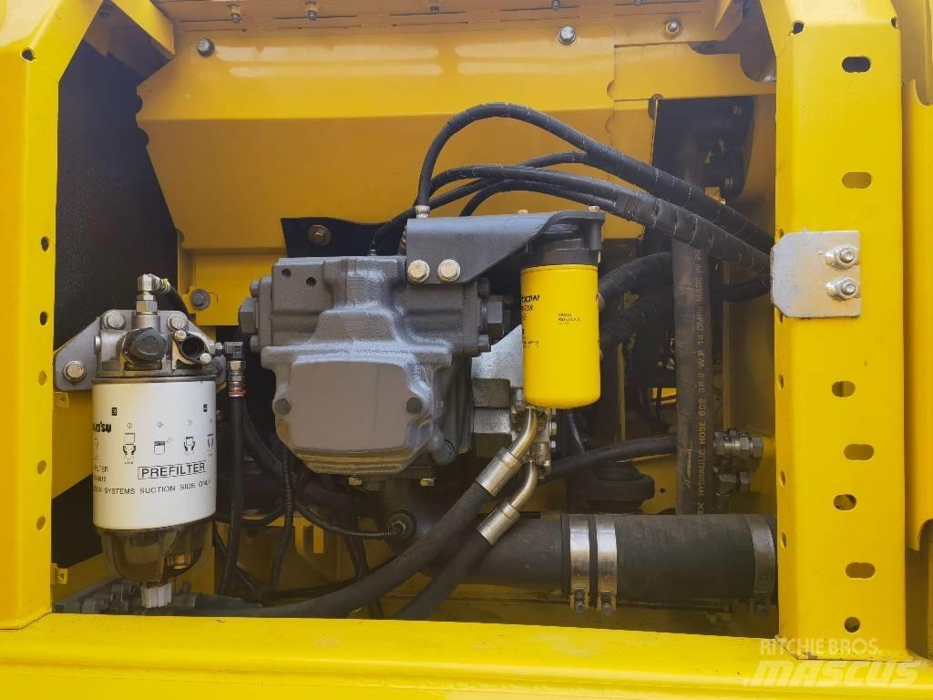 Komatsu pc200-8 حفارات زحافة