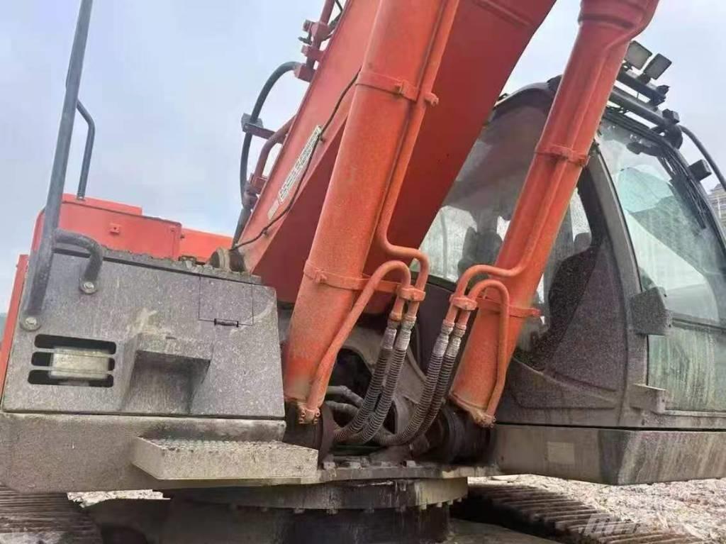 Hitachi ZX 470 حفارات زحافة