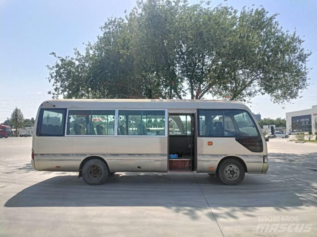 Toyota Coaster Bus حافلة صغيرة