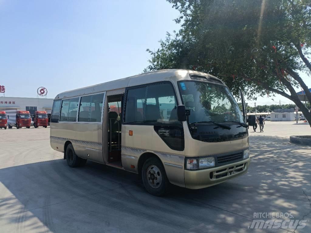 Toyota Coaster Bus حافلة صغيرة