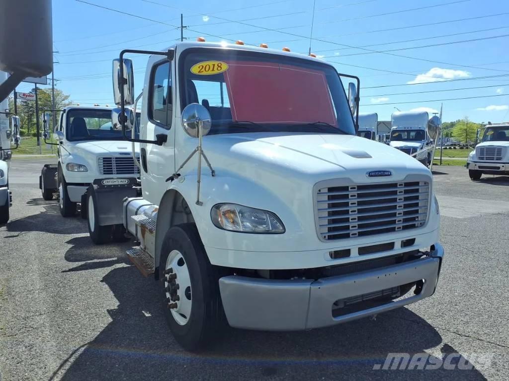 Freightliner M2 106 وحدات الجر