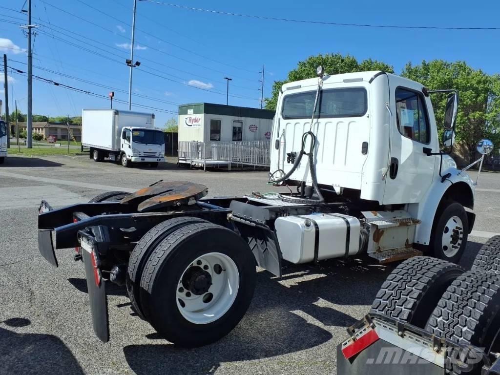 Freightliner M2 106 وحدات الجر