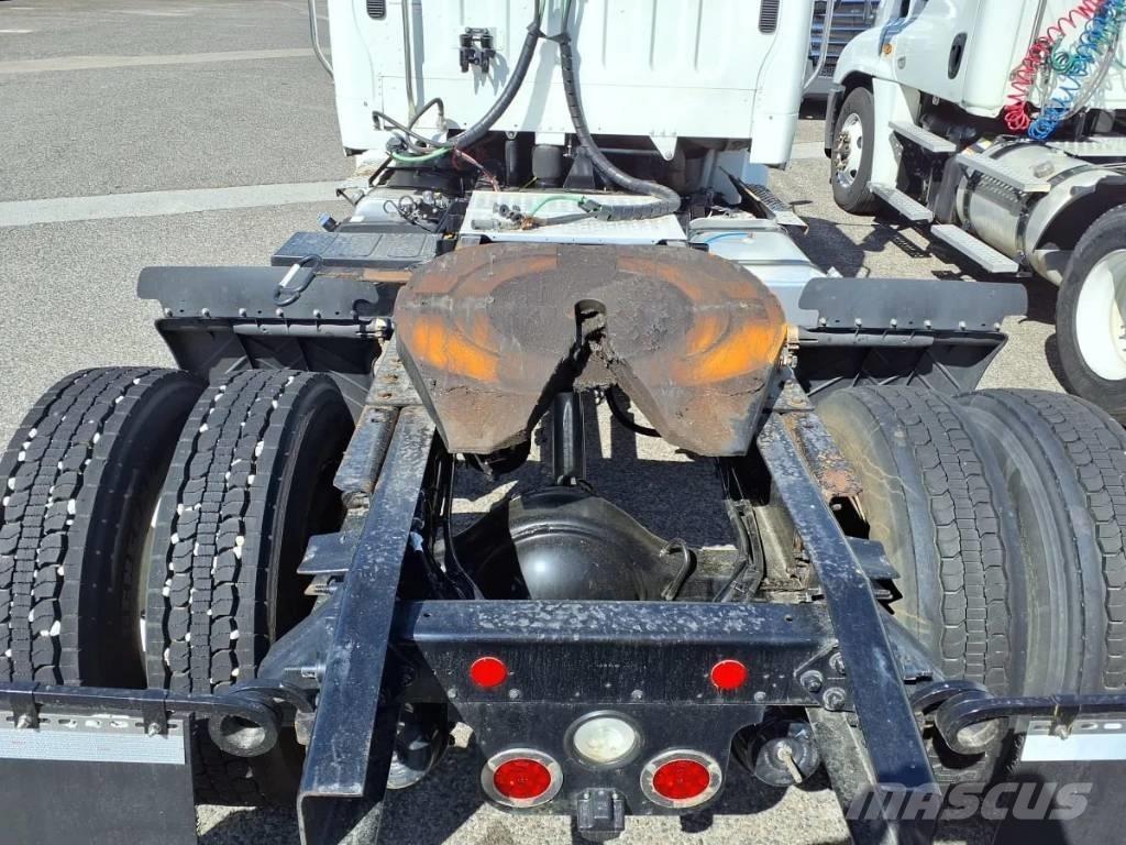 Freightliner M2 106 وحدات الجر