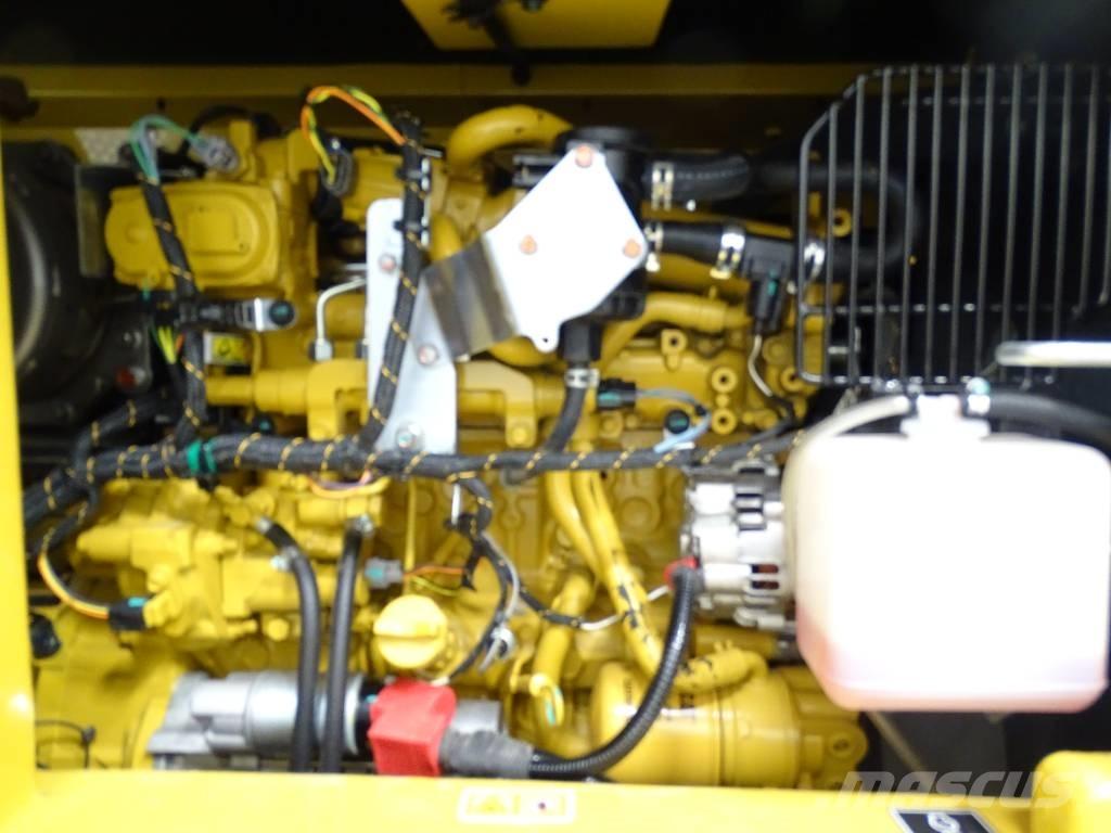 CAT 308 CR حفارات وسط 7 طن - 12 طن