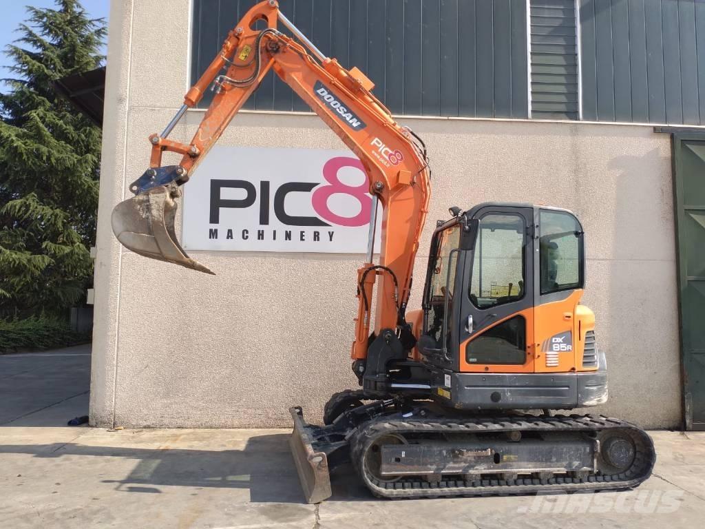 Doosan DX 85 R-3 حفارات وسط 7 طن - 12 طن