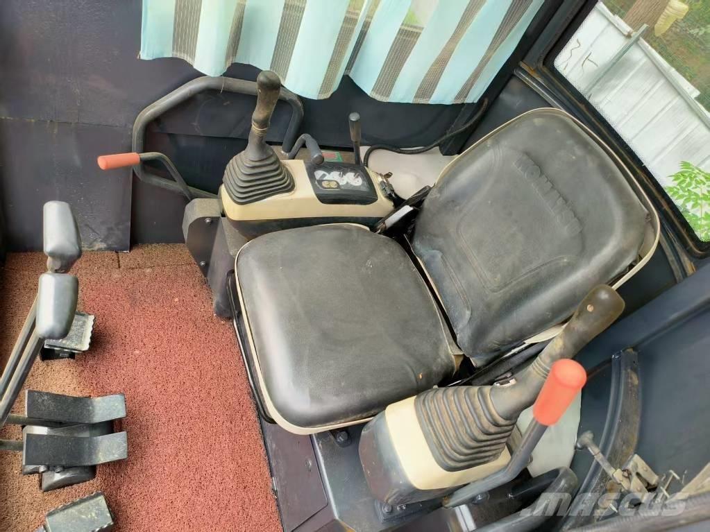Komatsu PC 35 MR حفارات صغيرة أقل من 7 طن (حفارات صغيرة)