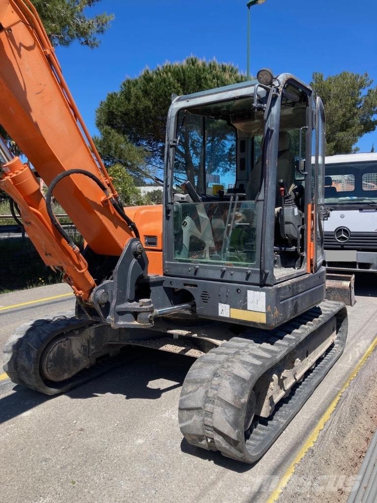 Doosan DX 85 R-3 حفارات وسط 7 طن - 12 طن