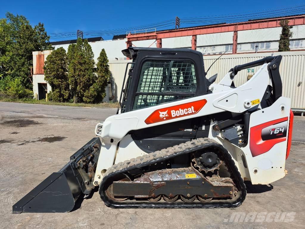 Bobcat T 64 لوادر انزلاقية التوجيه