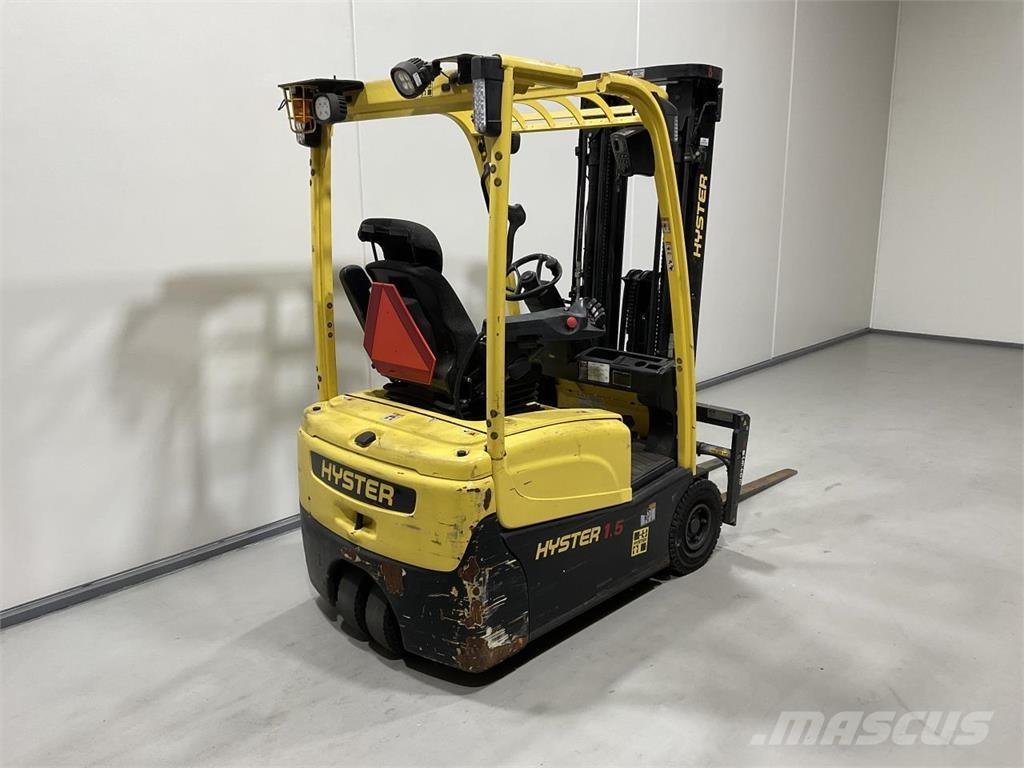Hyster J1.5XNT شاحنات ذات رافعات شوكية تعمل بالكهرباء