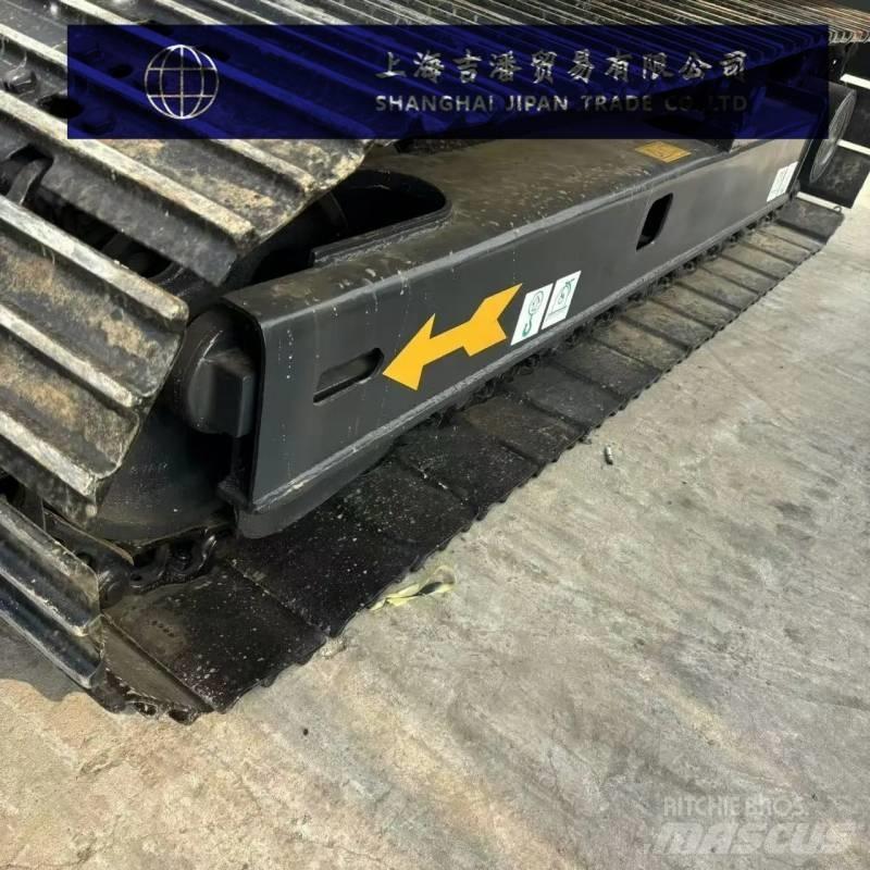 Komatsu PC 70 حفارات زحافة