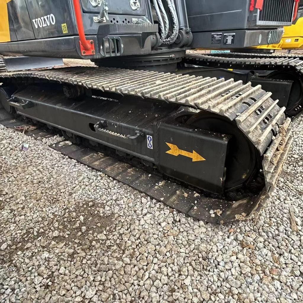 Volvo EC 140 DL حفارات زحافة