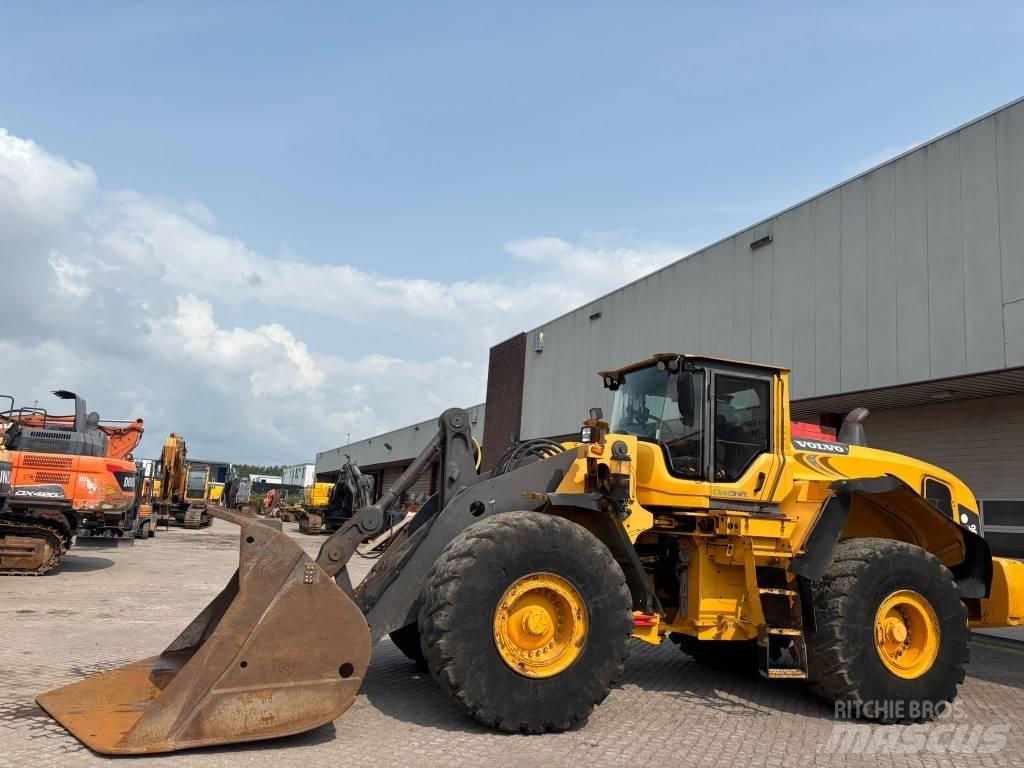 Volvo L 180 G لوادر بعجل