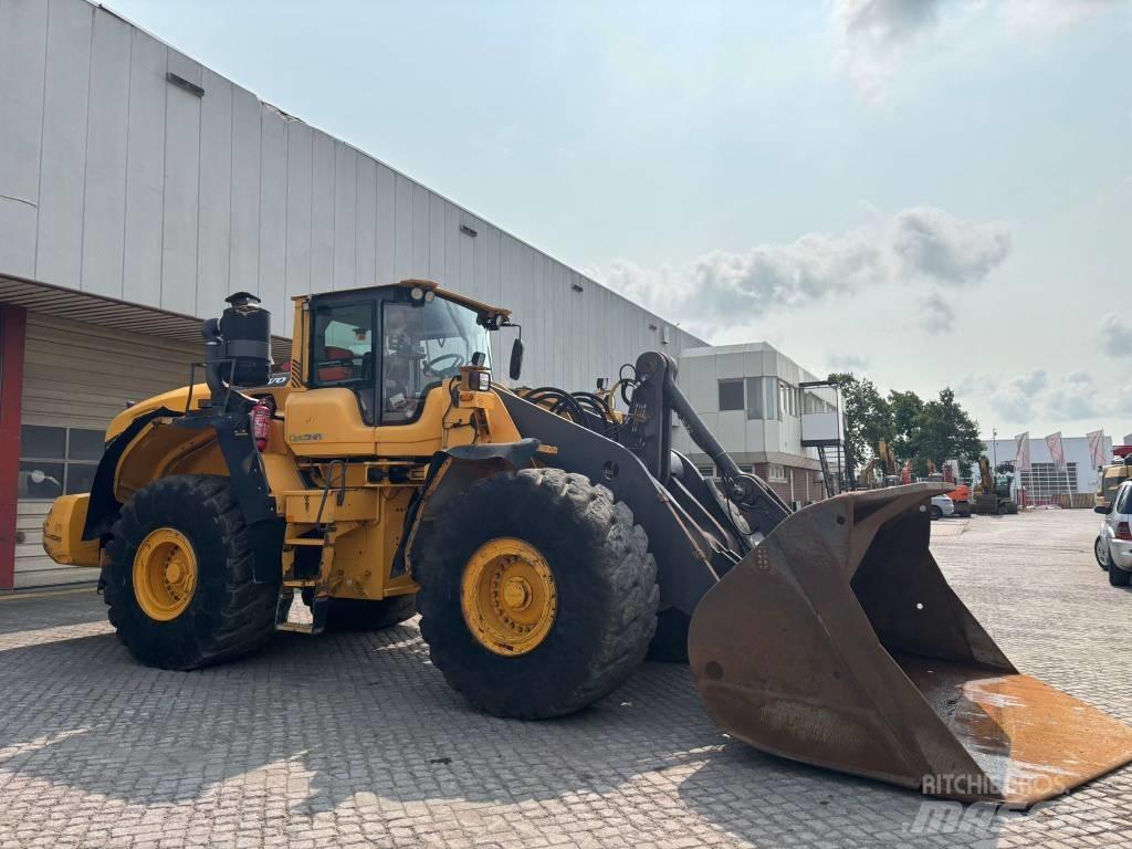 Volvo L 180 G لوادر بعجل
