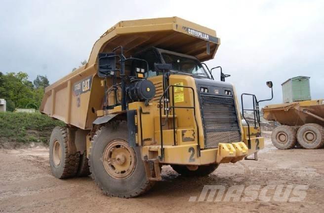 CAT 772G شاحنات المخلفات الصلبة