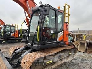Hitachi zx135uslc-7 حفارات زحافة