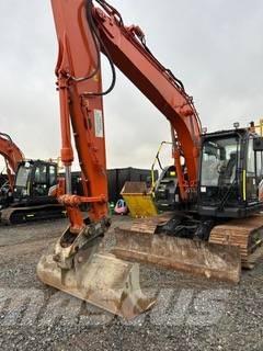 Hitachi zx135uslc-7 حفارات زحافة