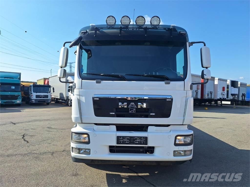 MAN TGM 18.250 Chassis Cab trucks