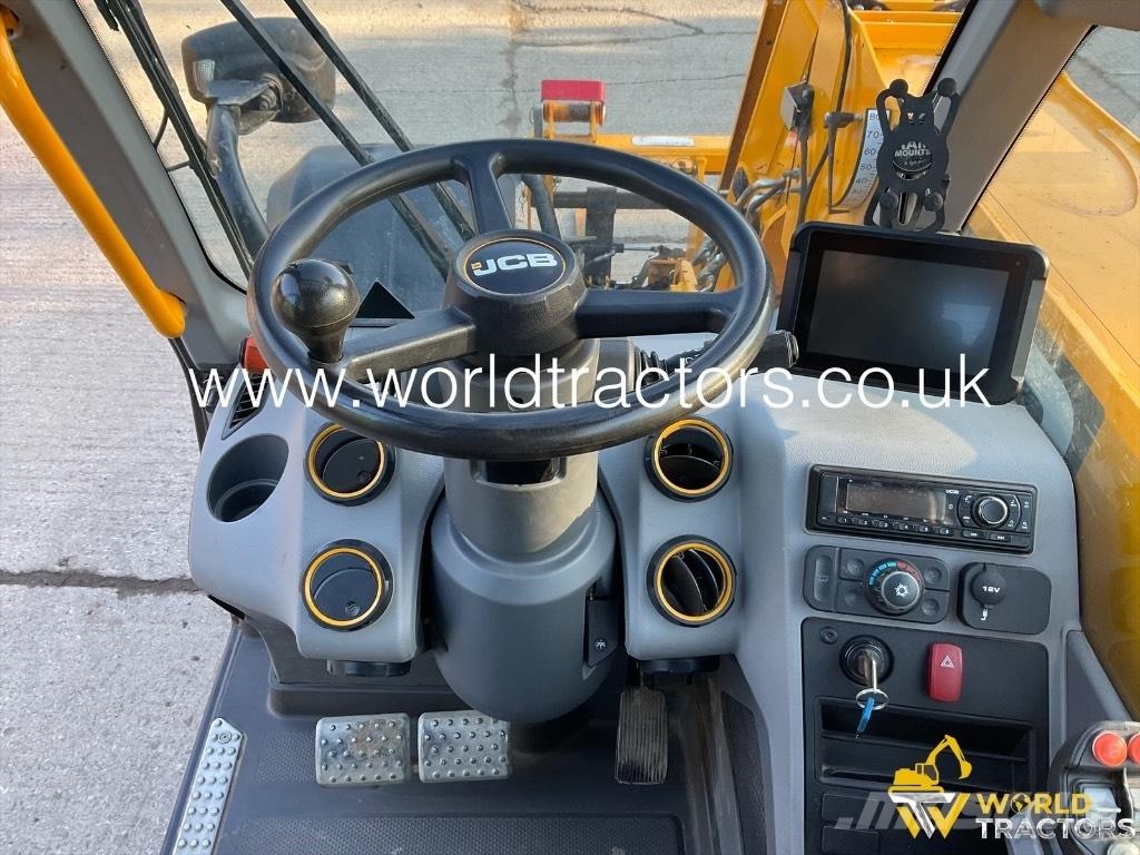 JCB 542 70 AGRI XTRA معدات مناولة لأغراض الزراعة