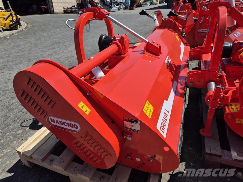 Maschio Brava 230 جزازات وأغطية المراعي