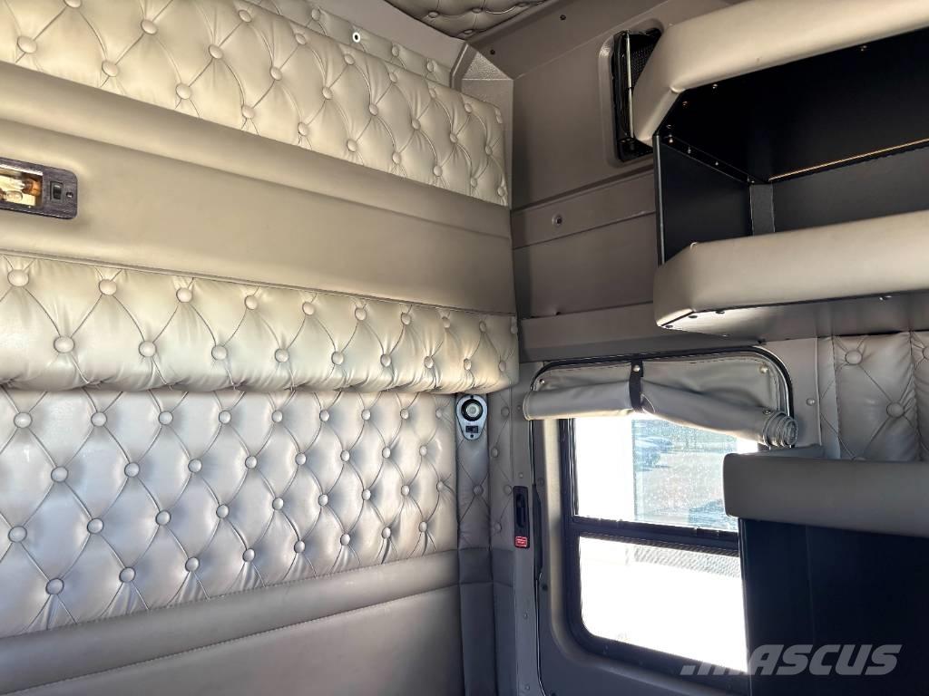 Kenworth W 900 وحدات الجر