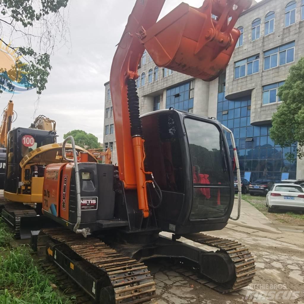 Hitachi ZX 70 حفارات صغيرة أقل من 7 طن (حفارات صغيرة)