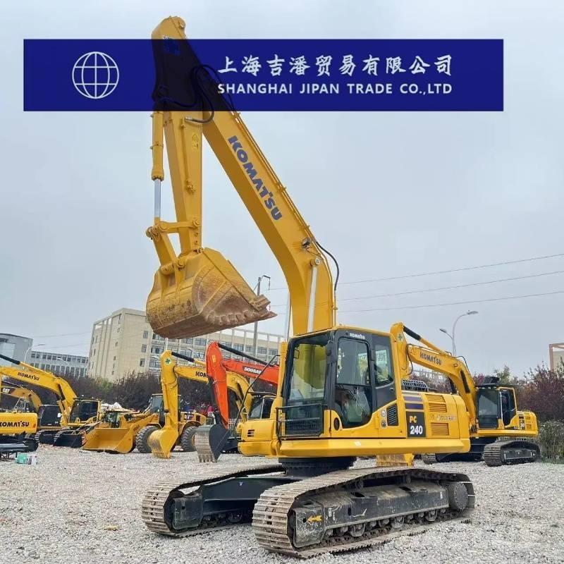 Komatsu PC 240-8 حفارات زحافة