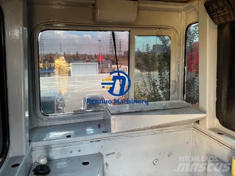 CAT D 10 R بلدوزرات مجنزرة