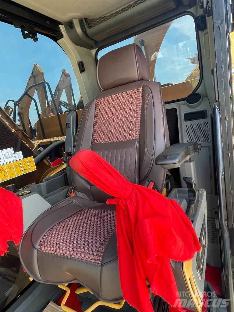 CAT 330GC حفارات زحافة