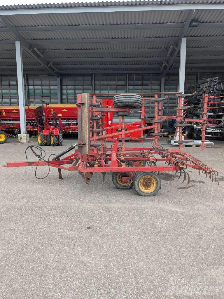 Väderstad NZ-500 كاسحات
