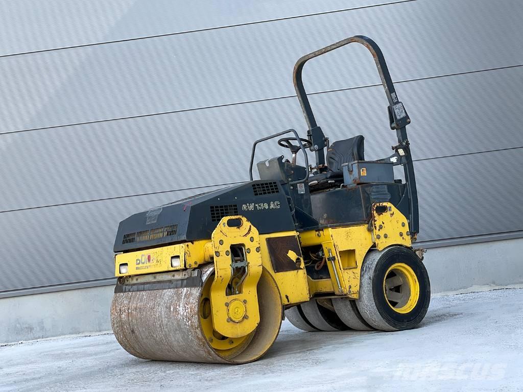 Bomag BW 138 AC مداحل مزدوجة