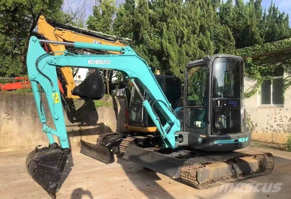 Kobelco SK 55 حفارات صغيرة أقل من 7 طن (حفارات صغيرة)