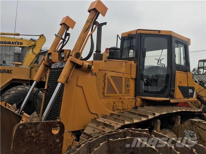 CAT D 6 G بلدوزرات مجنزرة