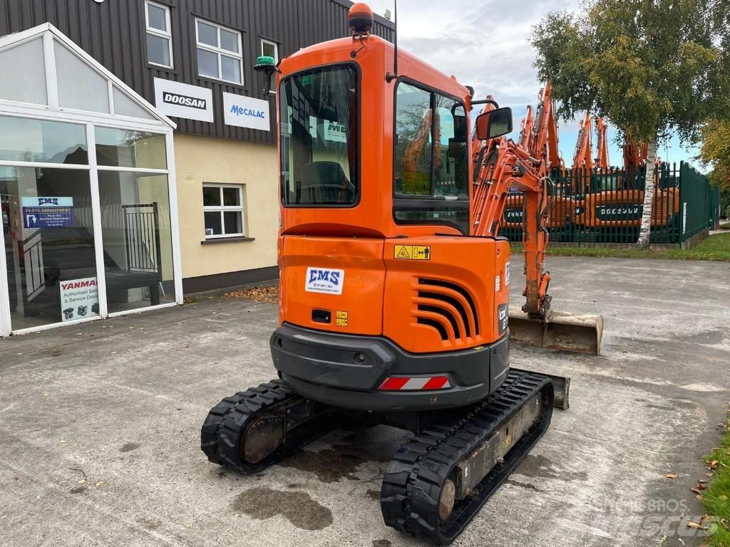 Doosan DX 27 Z حفارات صغيرة أقل من 7 طن (حفارات صغيرة)